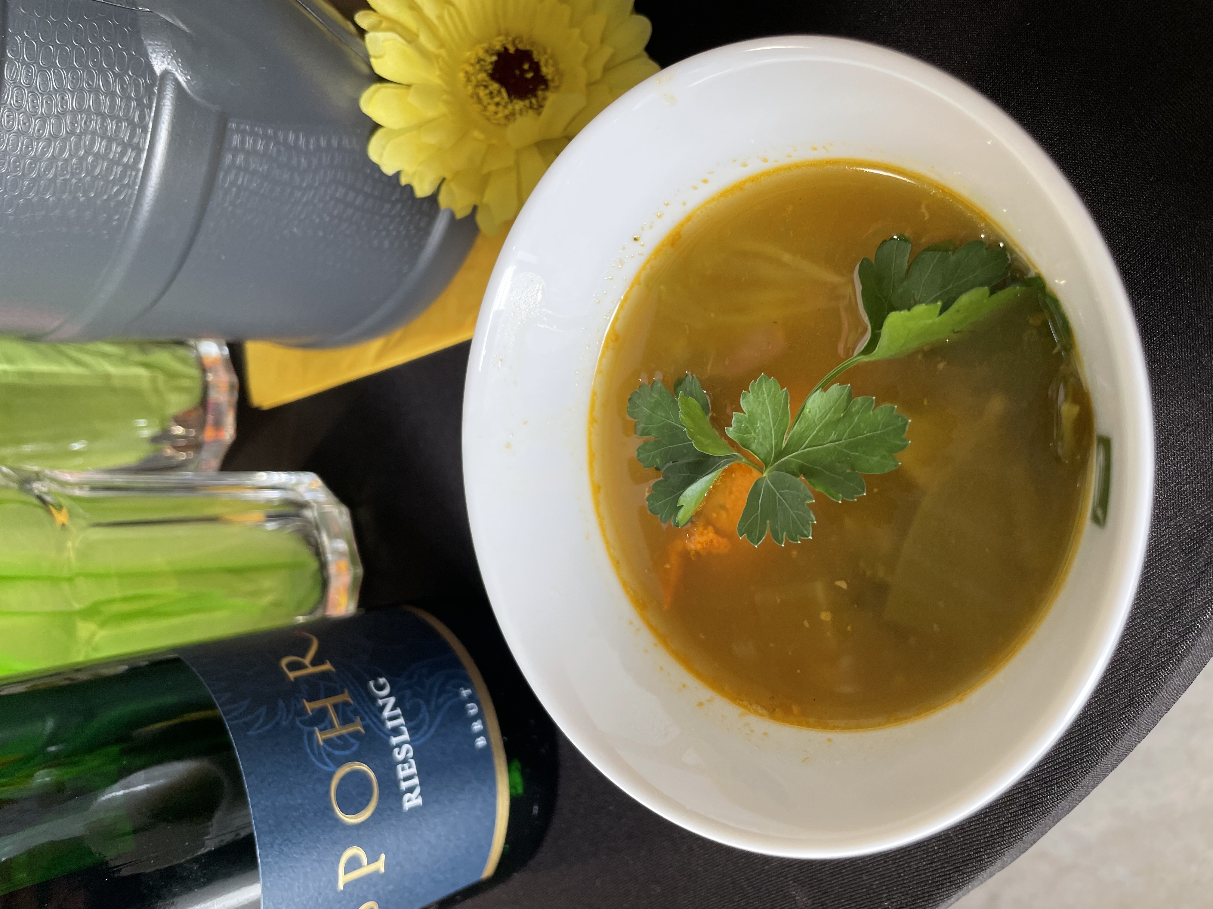 Minestrone mit Tomaten-Pesto