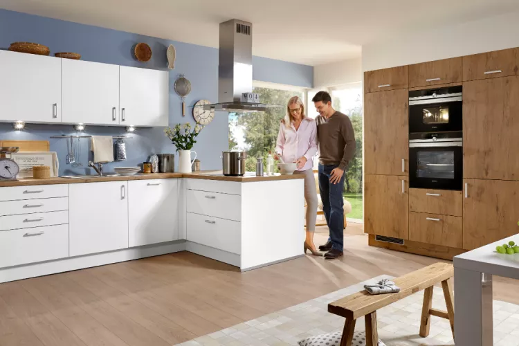 Einbauküche mit wohnlichem Flair