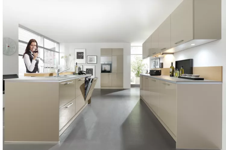 Puristische Einbauküche für Design-Fans