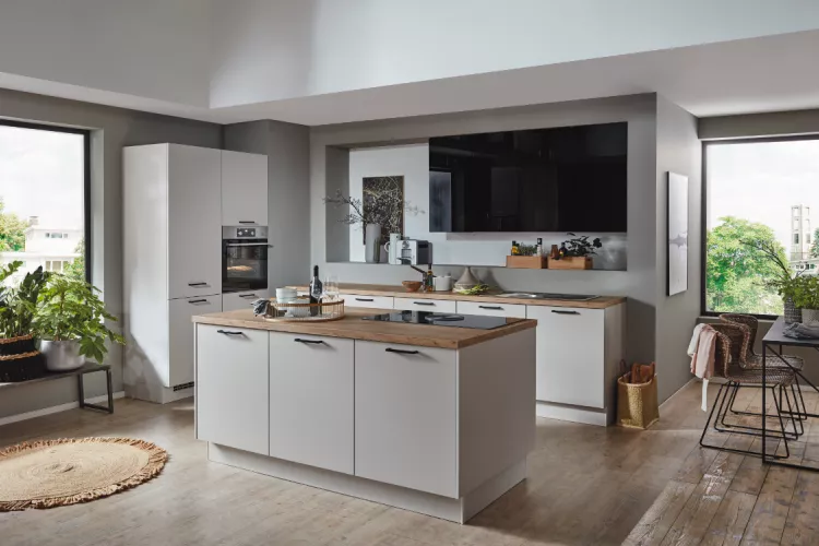 Atrium Aktuell 2021 mit Herdinsel